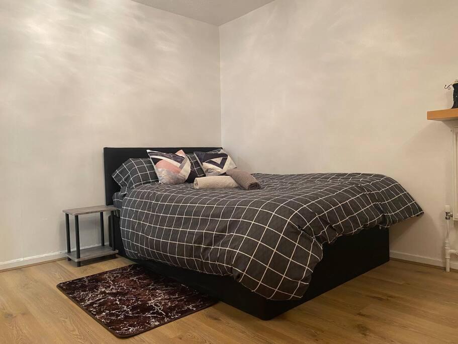 2 Bedroom Flat Camberwell Grove London Bagian luar foto