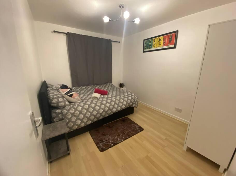 2 Bedroom Flat Camberwell Grove London Bagian luar foto
