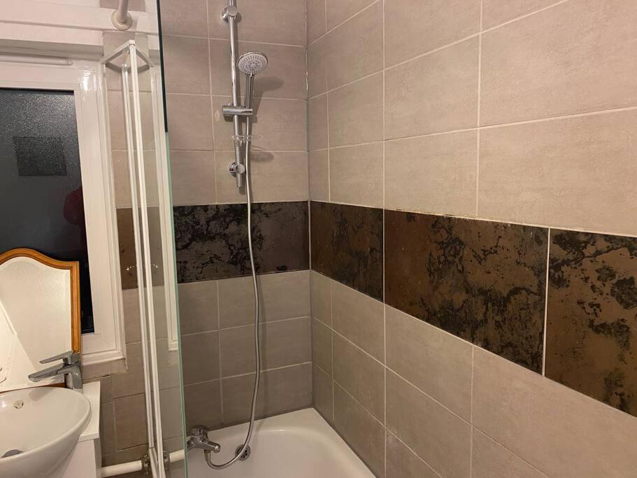 2 Bedroom Flat Camberwell Grove London Bagian luar foto