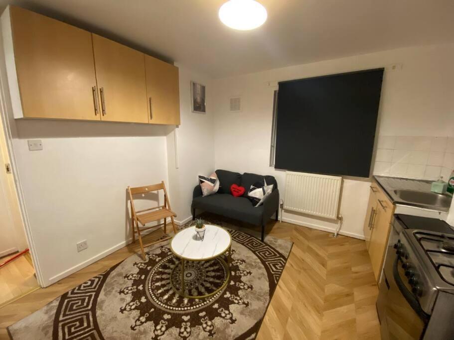 2 Bedroom Flat Camberwell Grove London Bagian luar foto
